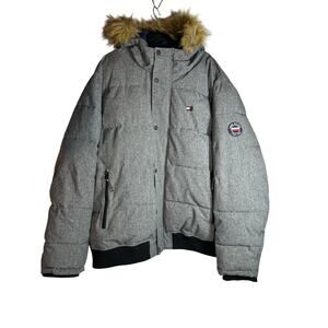 Tommy Hilfiger Men's Short Snorkel Coat/puffer Size XXXL NWOT gray  fur hoodie ￼